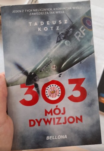 dywizjon303_pocket_1.jpg
